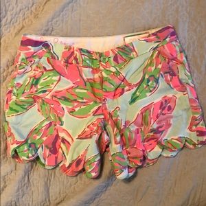Lilly Pulitzer buttercup shorts